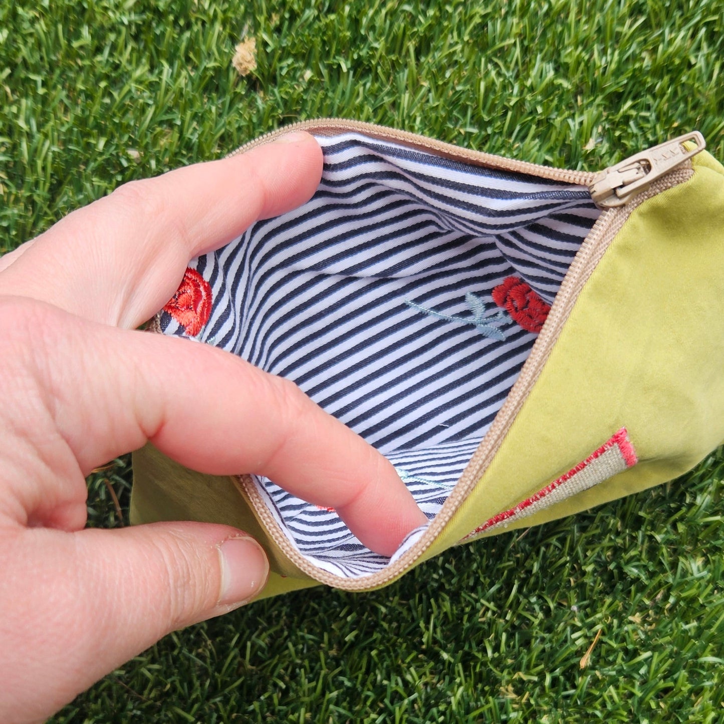 Mini-Pochette brodée