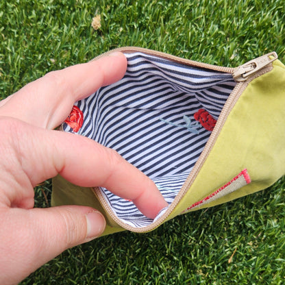 Mini-Pochette brodée